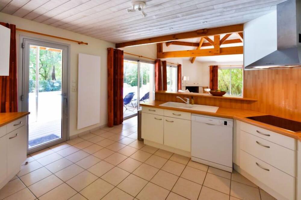 Photo of Kitchen in Biscarrosse