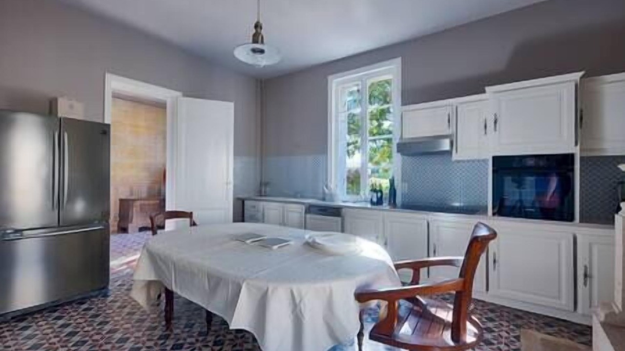 Photo of Kitchen in Saint-Pey-d'Armens