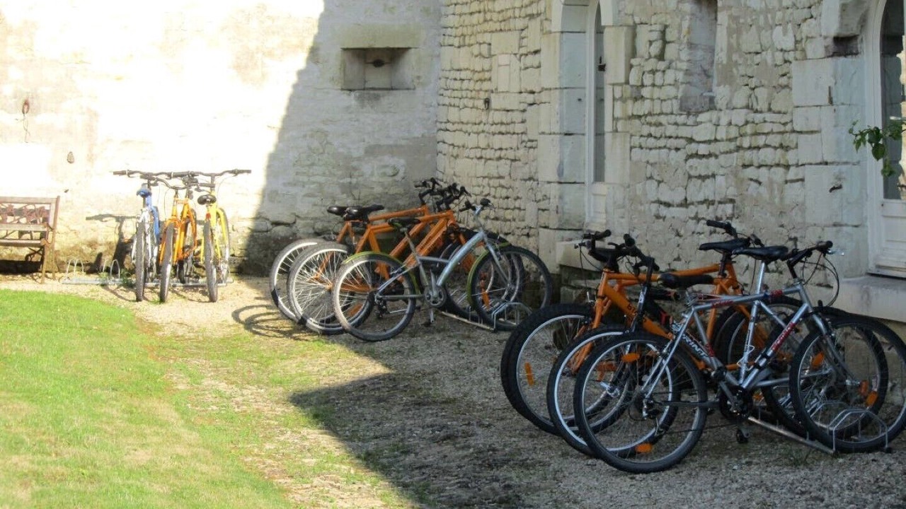 Photo of Outdoor in Saires