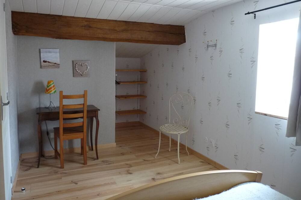 Photo of Bedroom in Luchat