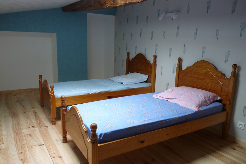 Photo of Bedroom in Luchat