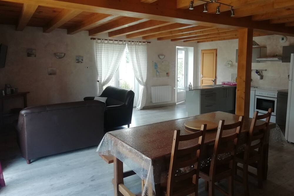 Photo of Livingroom in Luchat