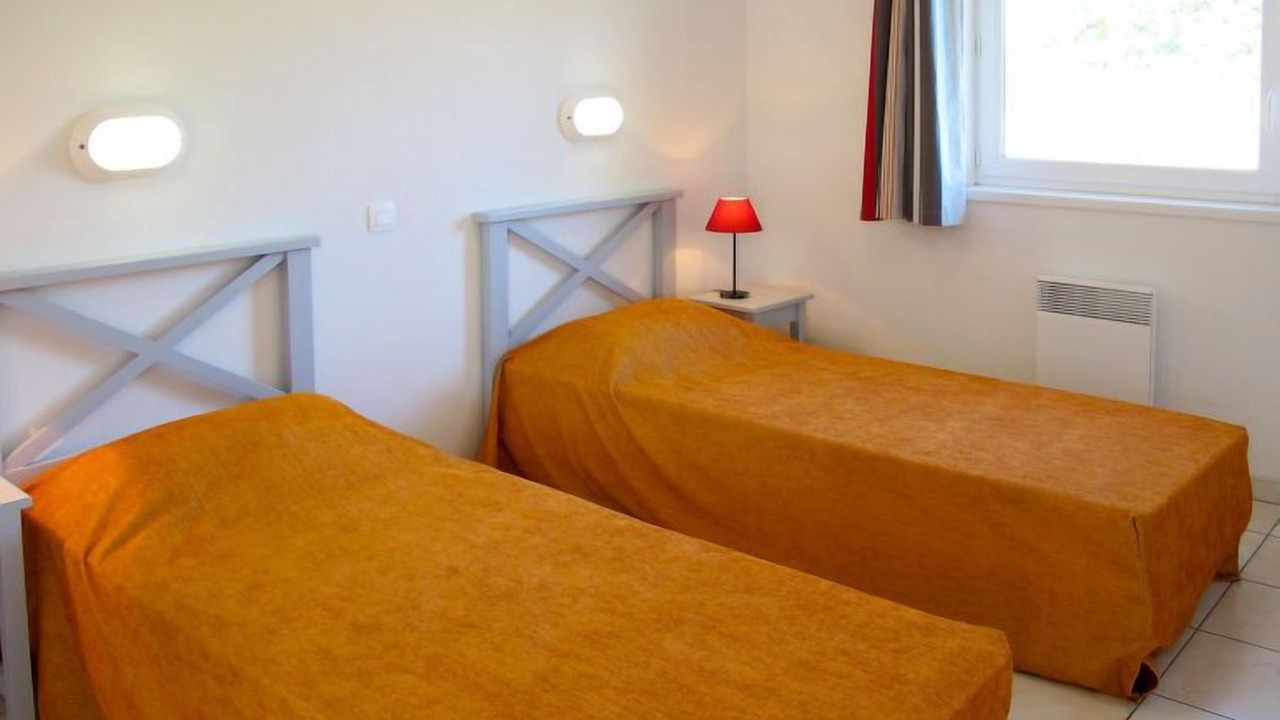 Photo of Bedroom in Parentis-en-Born