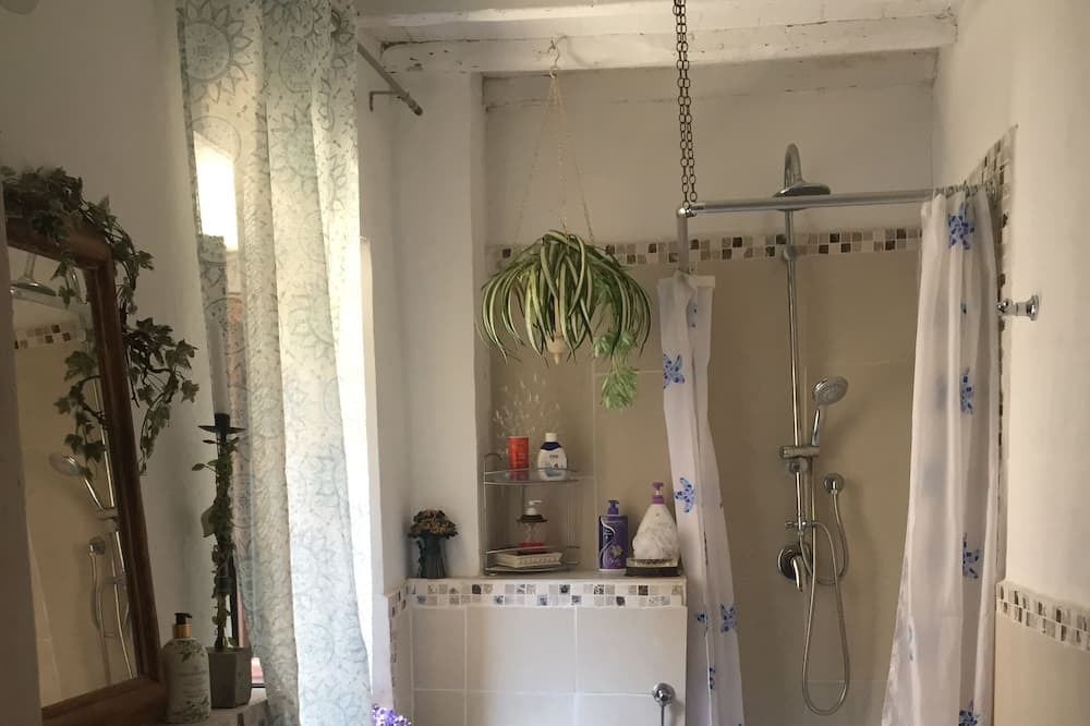 Photo of Bathroom in Lanciole