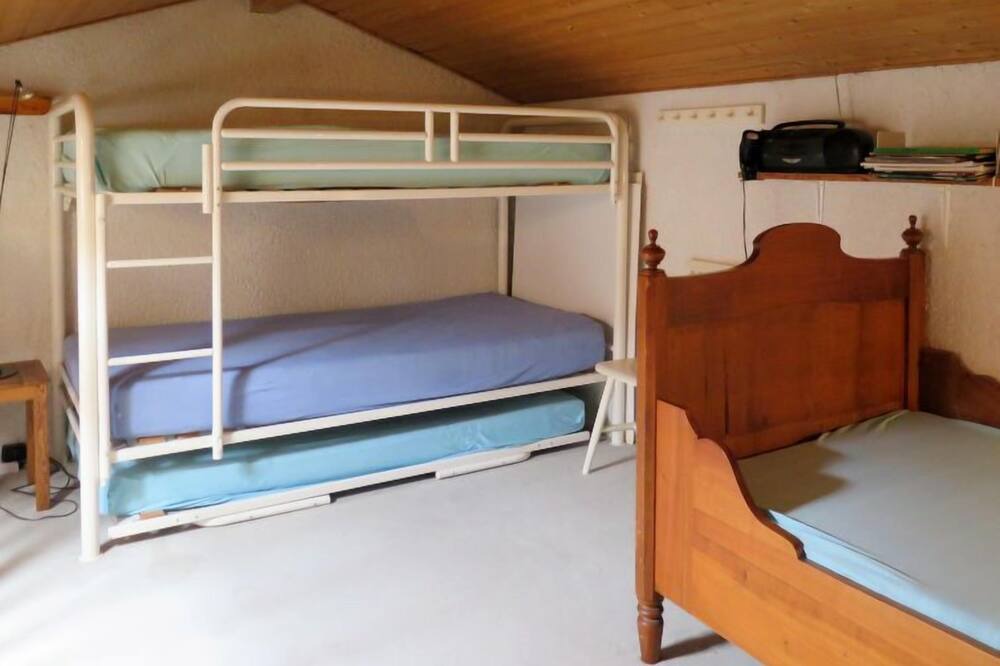 Photo of Bedroom in Lacanau-Ocean