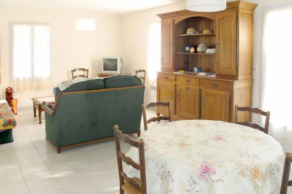 Photo of Livingroom in Saint-Pierre-d'Oleron