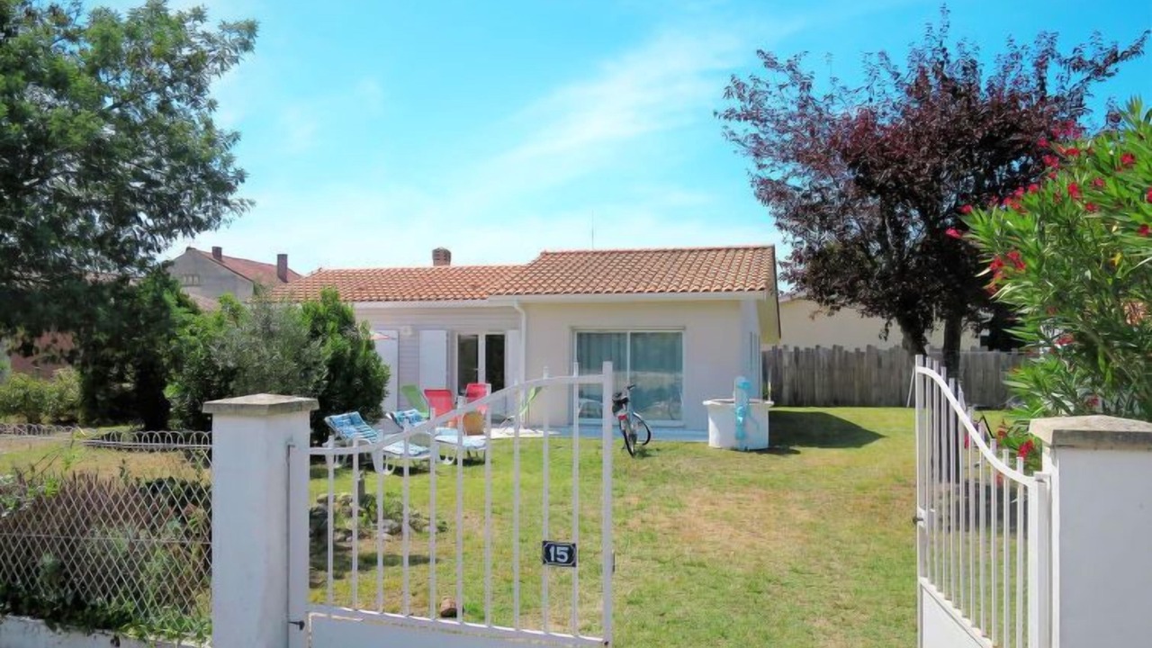 Photo of Outdoor in Saint-Vivien-de-Medoc