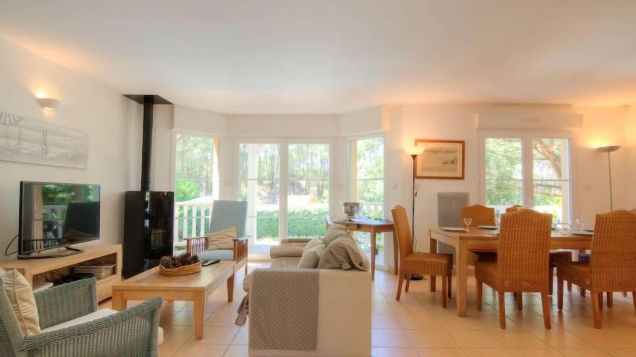 Photo of Livingroom in Lacanau-Ocean