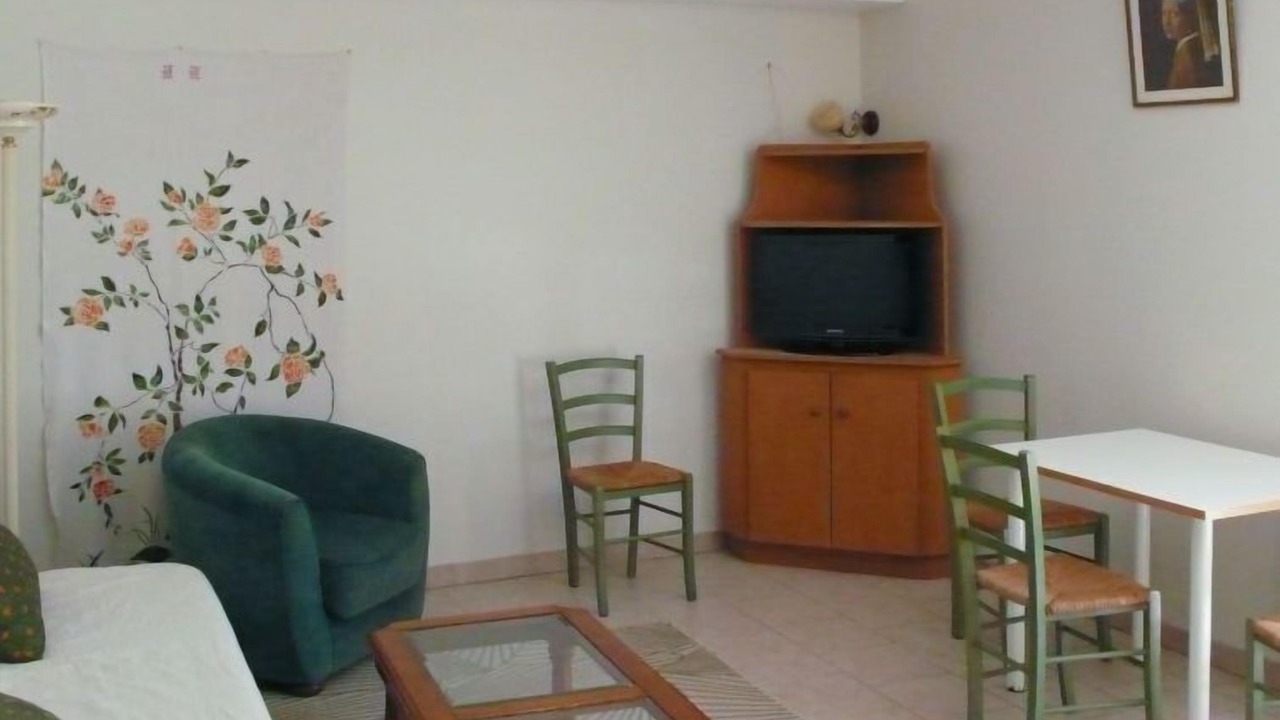 Photo of Livingroom in Saint-Georges-de-Montclard