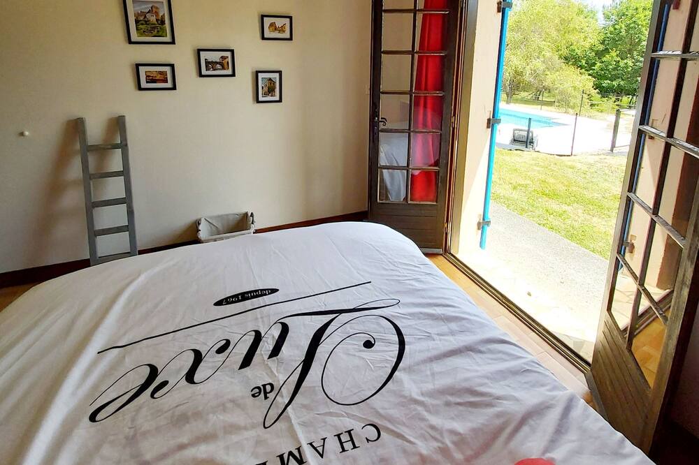 Photo of Bedroom in Marsaneix