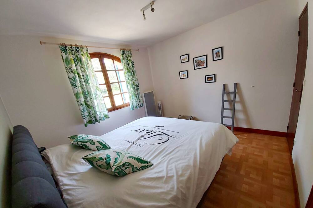 Photo of Bedroom in Marsaneix