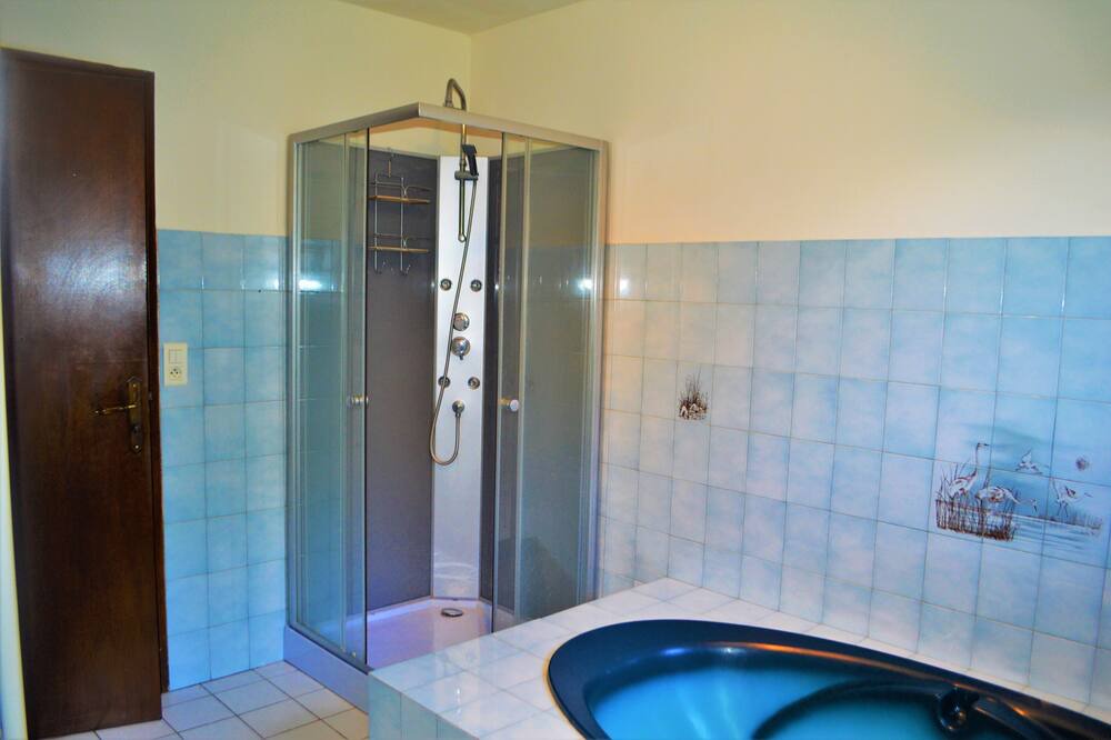 Photo of Bathroom in Marsaneix