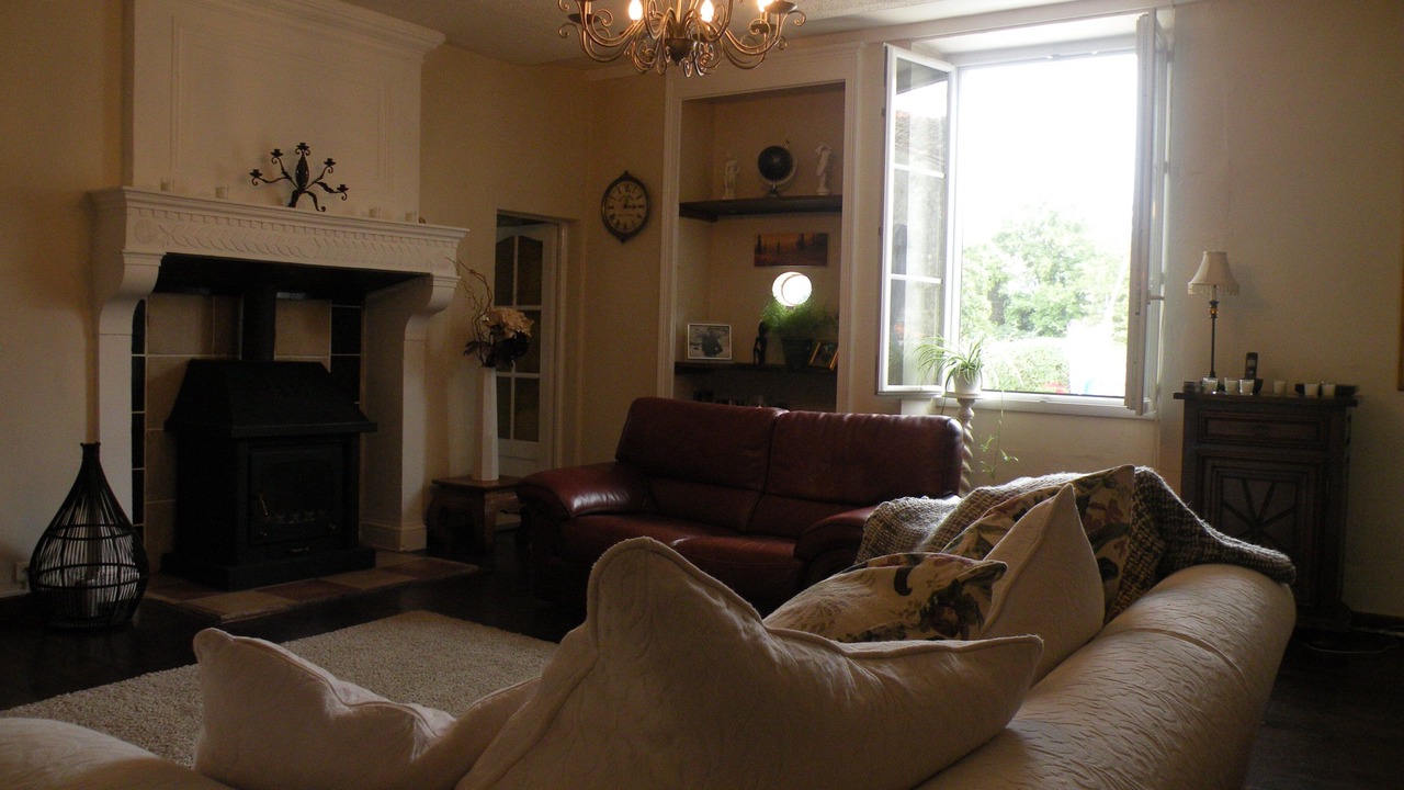 Photo of Livingroom in Chaunay