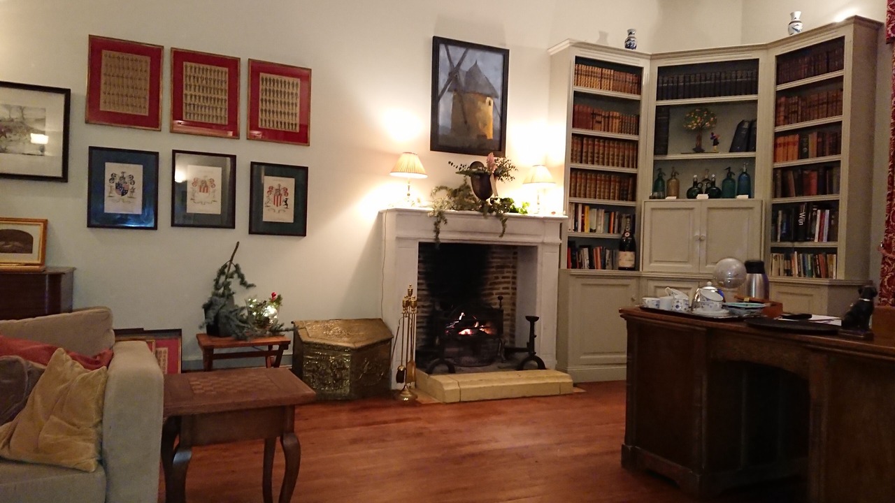 Photo of Livingroom in Faux