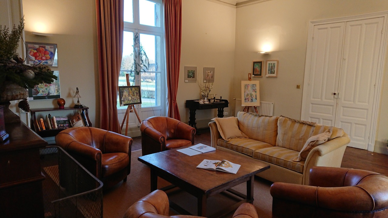 Photo of Livingroom in Faux