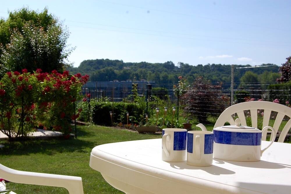 Photo of Patio Balcony in Mauzac-et-Grand-Castang