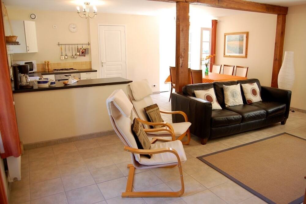 Photo of Livingroom in Mauzac-et-Grand-Castang