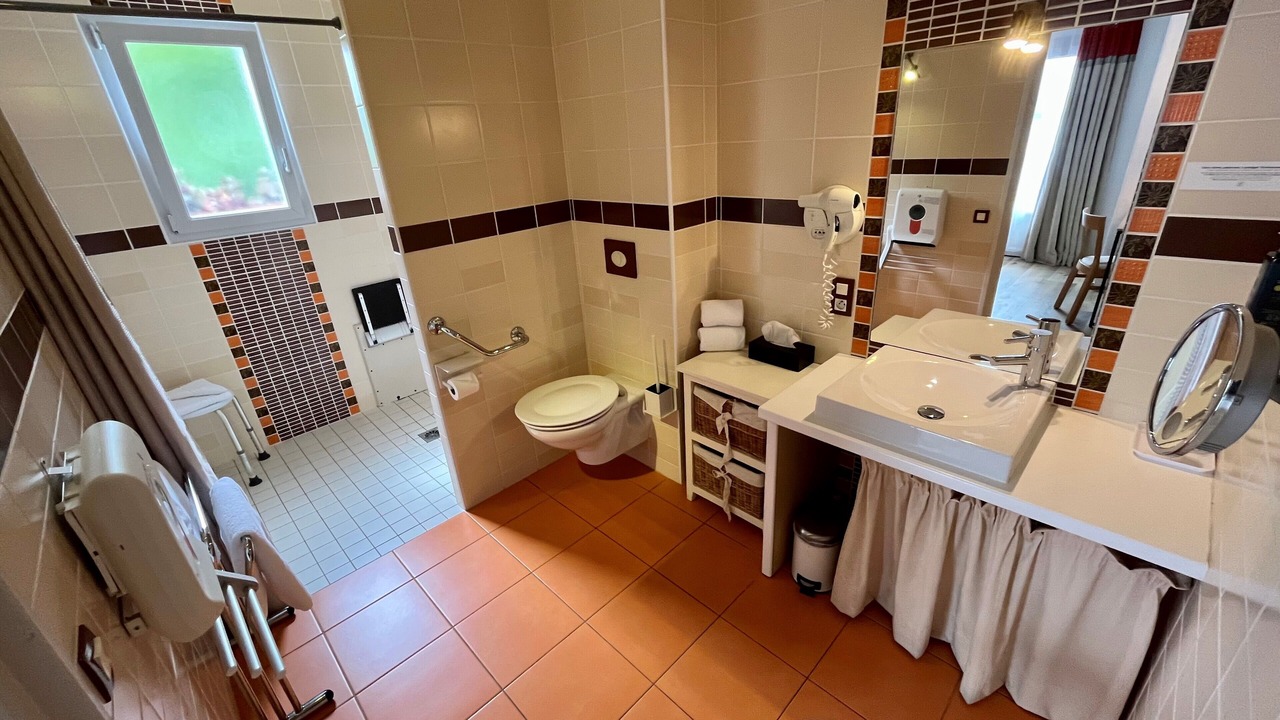 Photo of Bathroom in Cambo-les-Bains