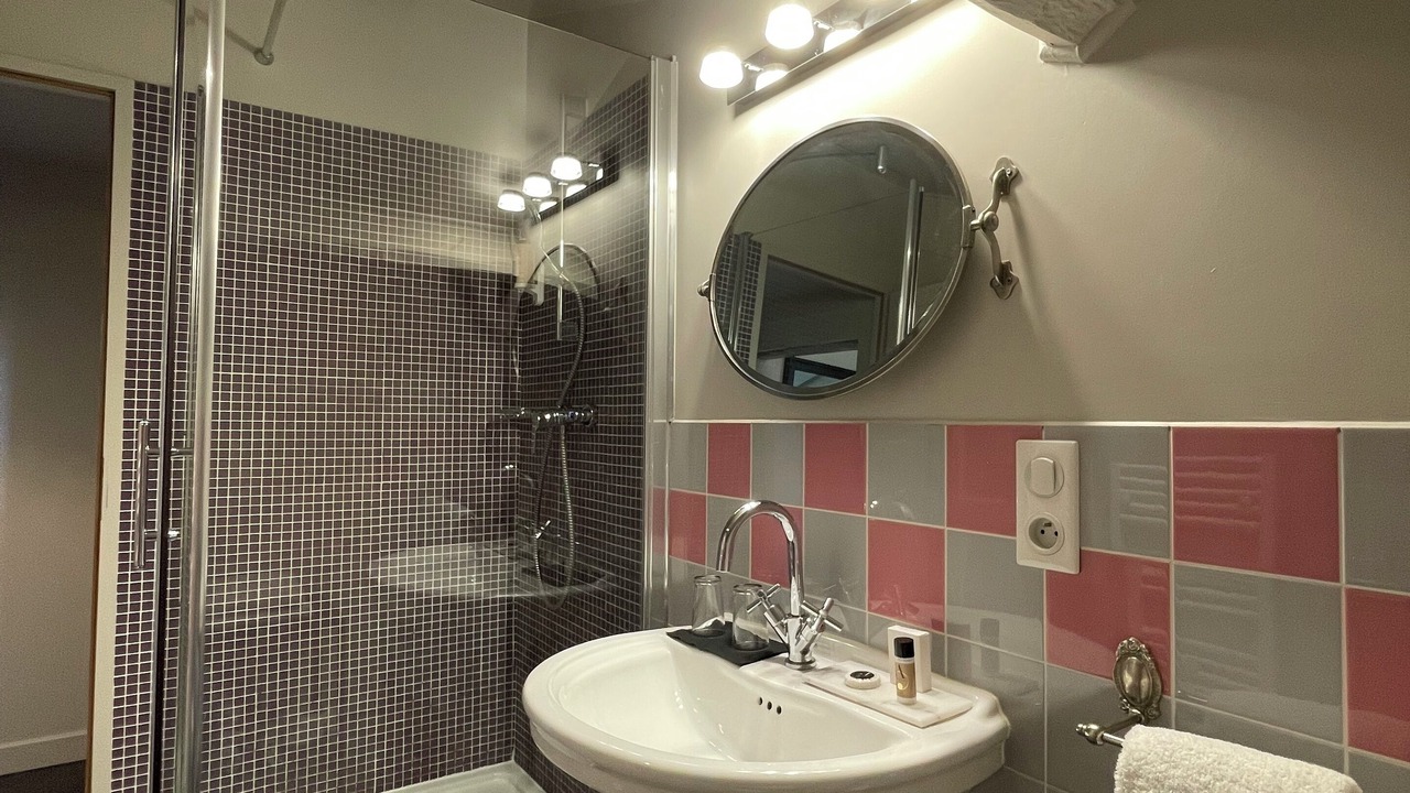 Photo of Bathroom in Bayonne