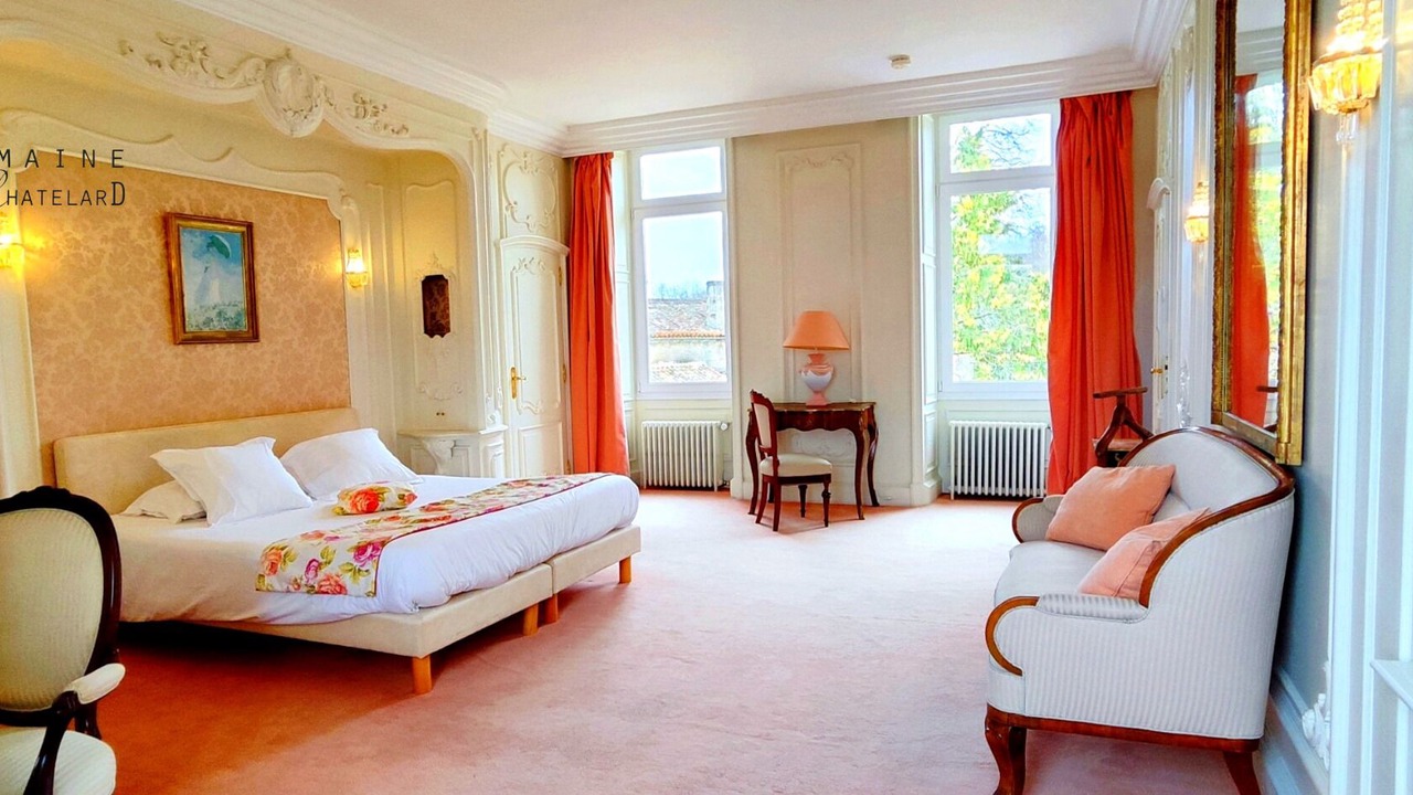 Photo of Bedroom in Dirac