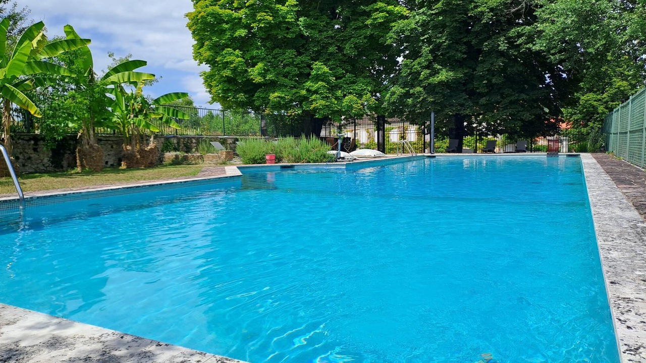 Photo of Outdoor in Dirac