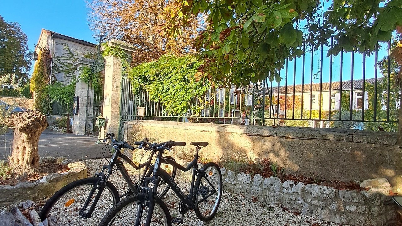 Photo of Outdoor in Dirac