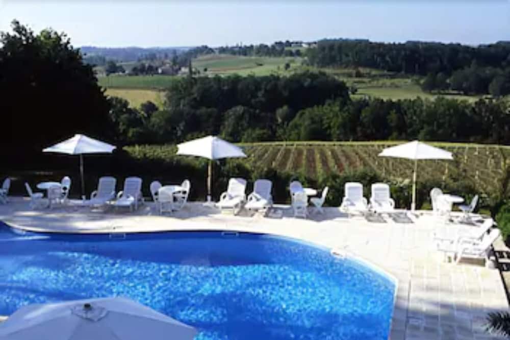 Photo of Outdoor in Castillon - Pujols Intercommunalite