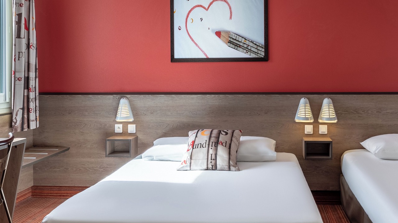 Photo of Bedroom in Saint-Pantaleon-de-Larche