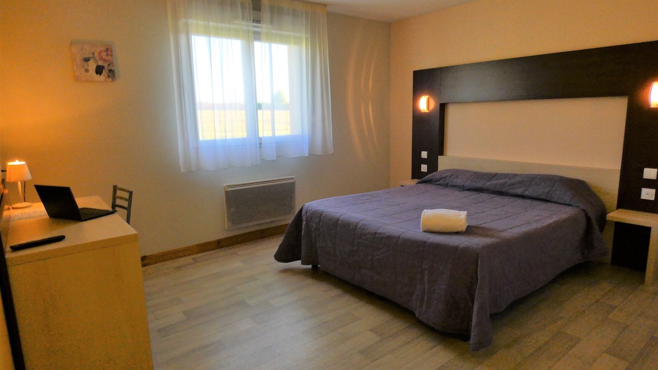Photo of Bedroom in Saint-Junien