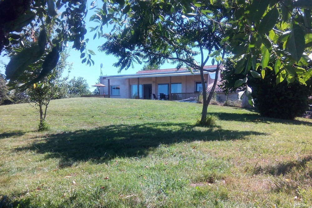 Photo of Outdoor in Saint-Dizant-du-Bois