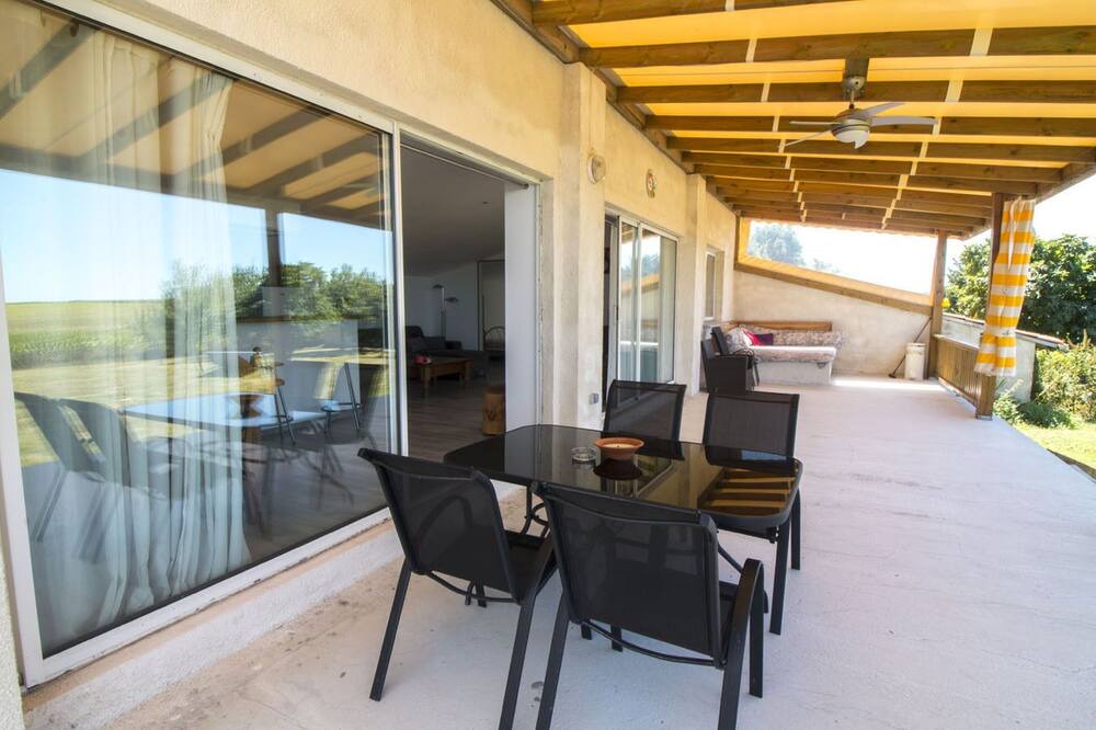 Photo of Patio Balcony in Saint-Dizant-du-Bois
