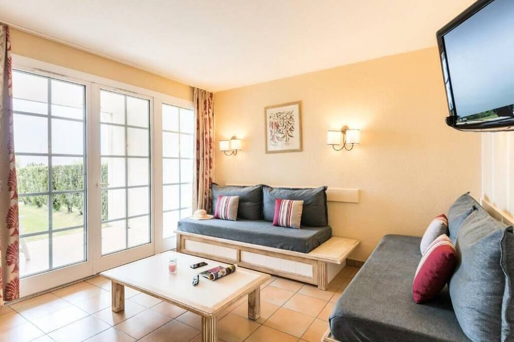 Photo of Livingroom in Behobie