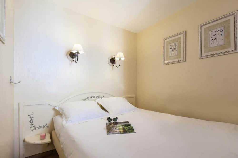 Photo of Bedroom in Les Restanques
