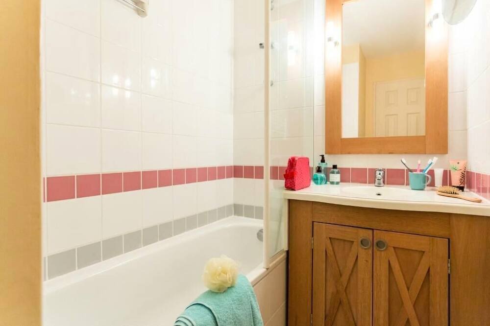 Photo of Bathroom in Soulac-sur-Mer