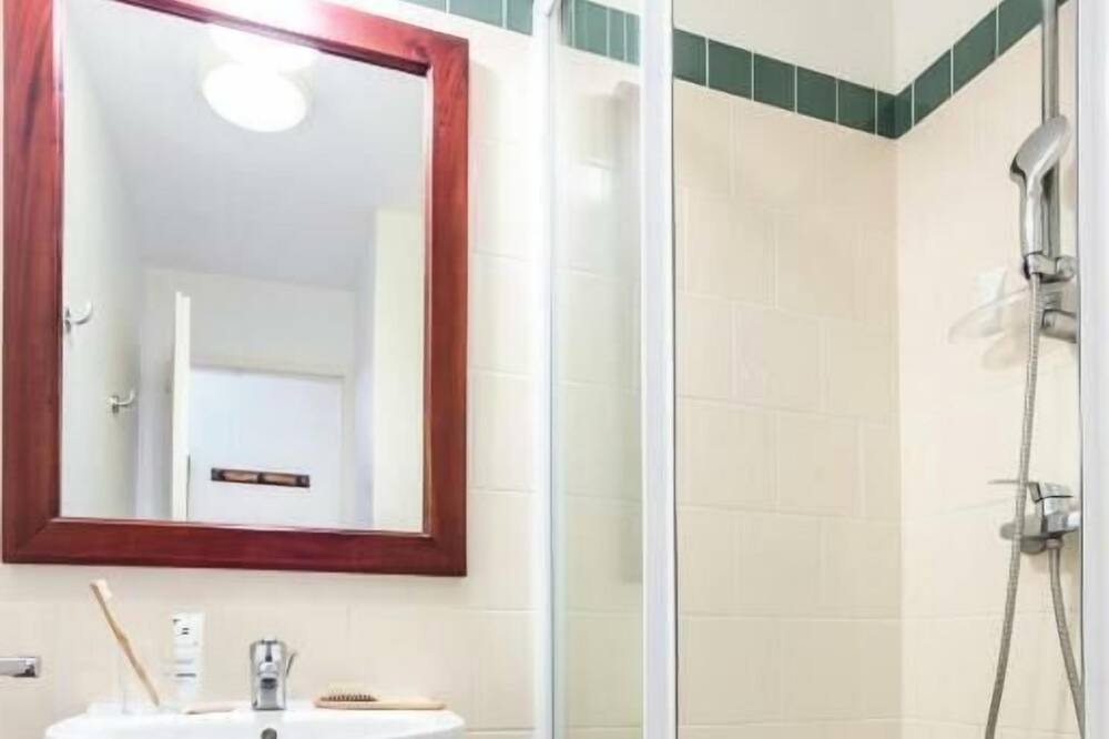 Photo of Bathroom in Biscarrosse