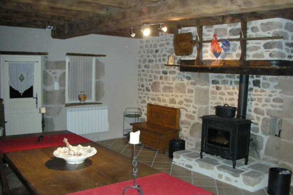Photo of Livingroom in Naillat