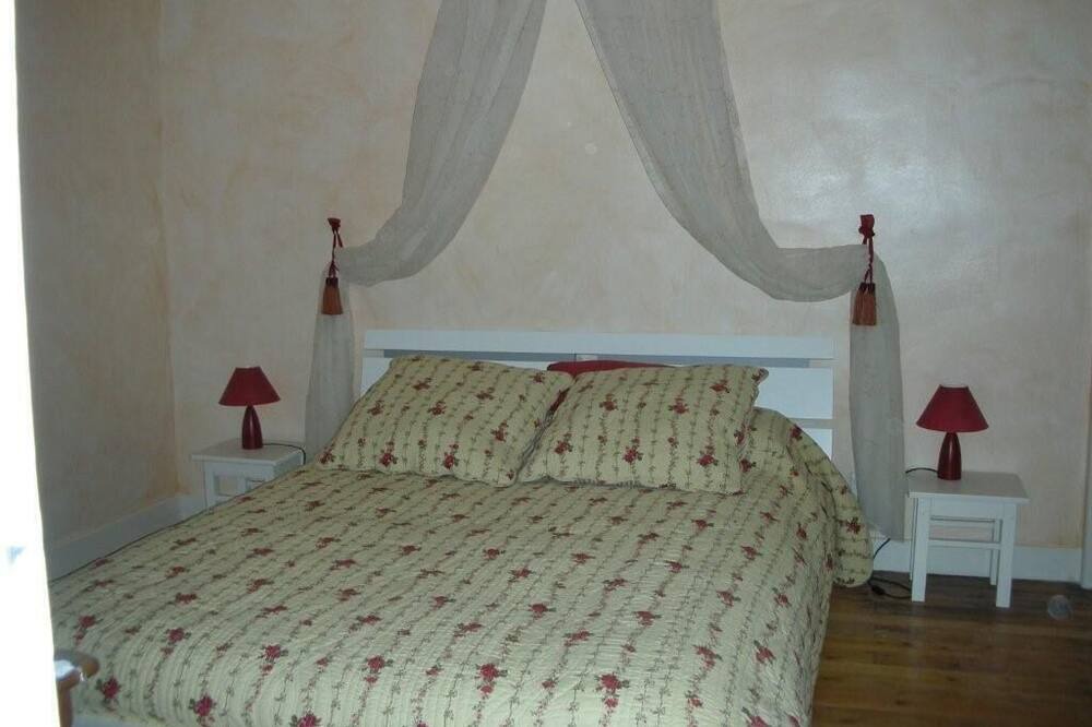 Photo of Bedroom in Naillat