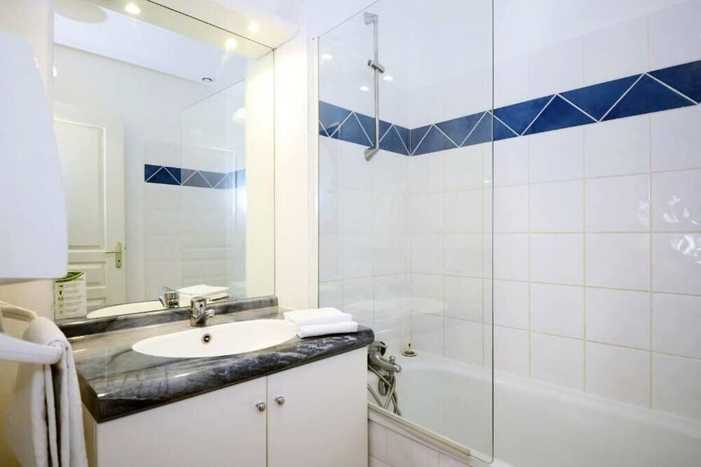 Photo of Bathroom in Montignac