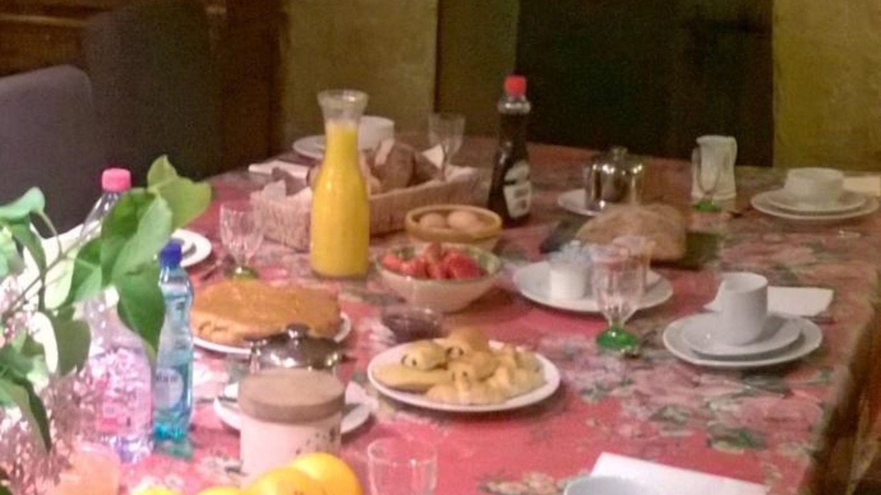 Photo of Others in Saires