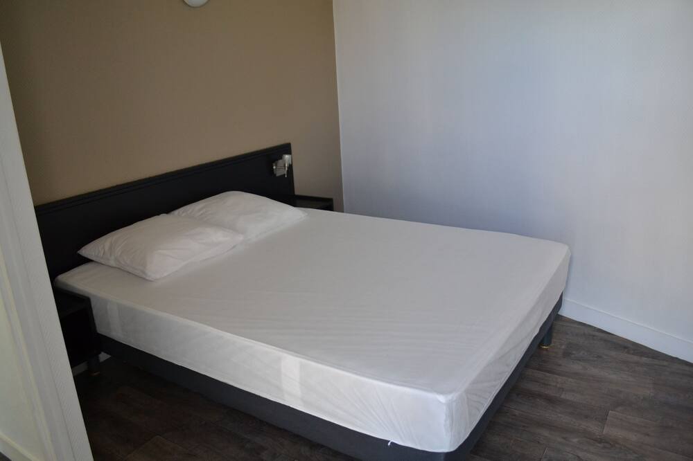 Photo of Bedroom in Verruyes