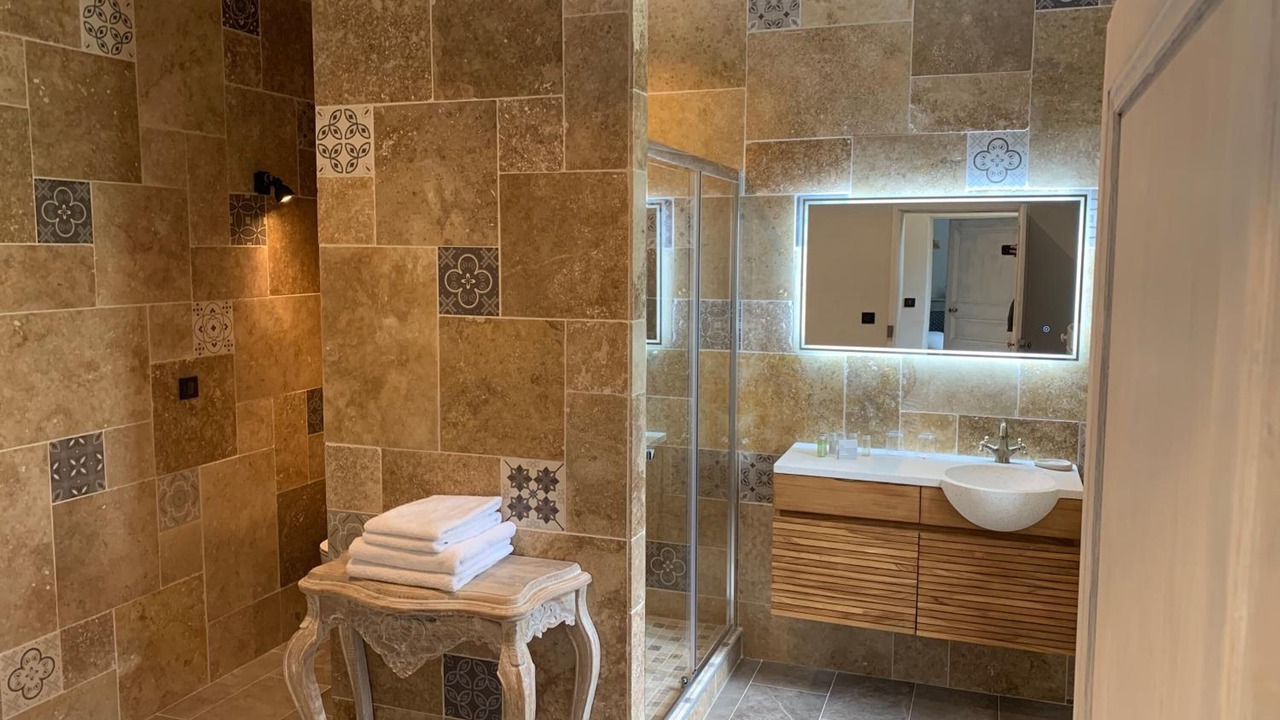 Photo of Bathroom in Lioux
