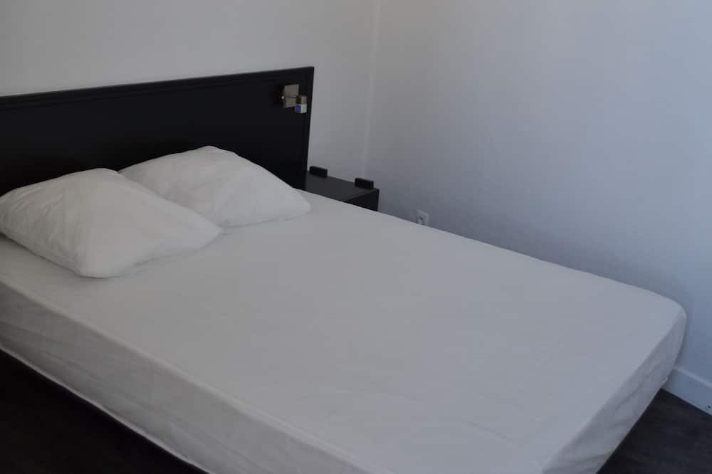 Photo of Bedroom in Verruyes