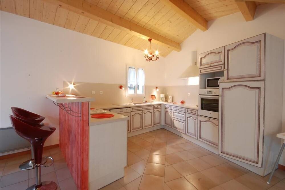 Photo of Kitchen in Le Bois-Plage-en-Re