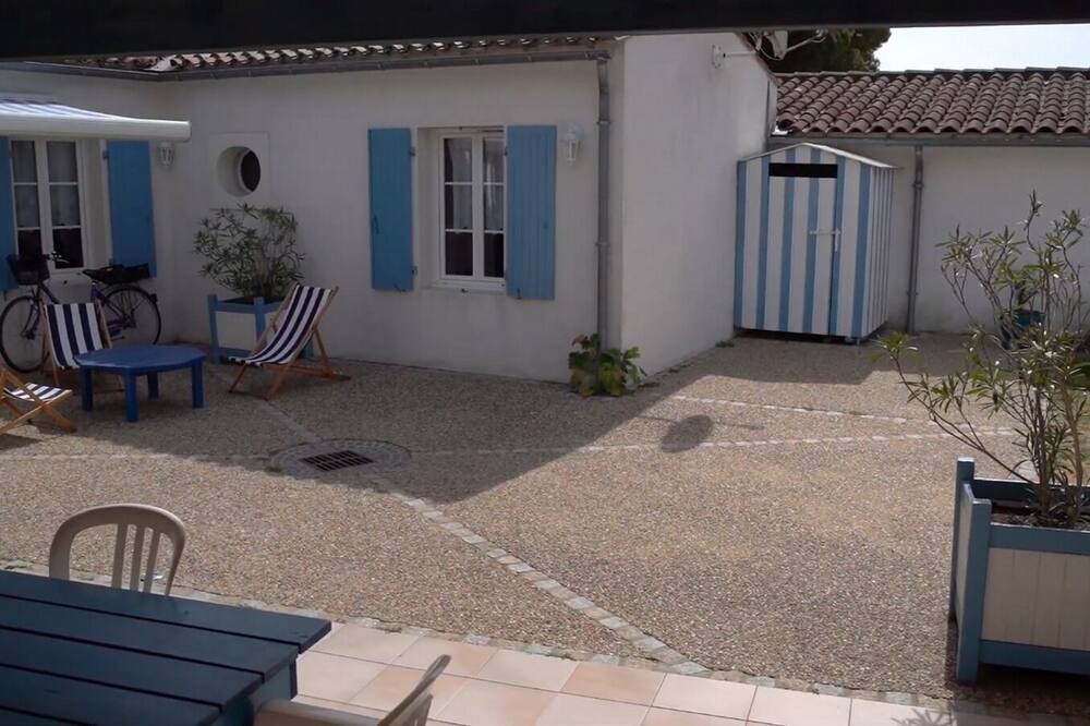 Photo of Patio Balcony in Le Bois-Plage-en-Re