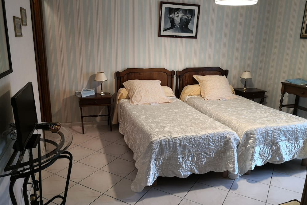 Photo of Bedroom in Mansle