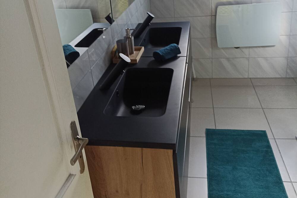 Photo of Kitchen in Montussan