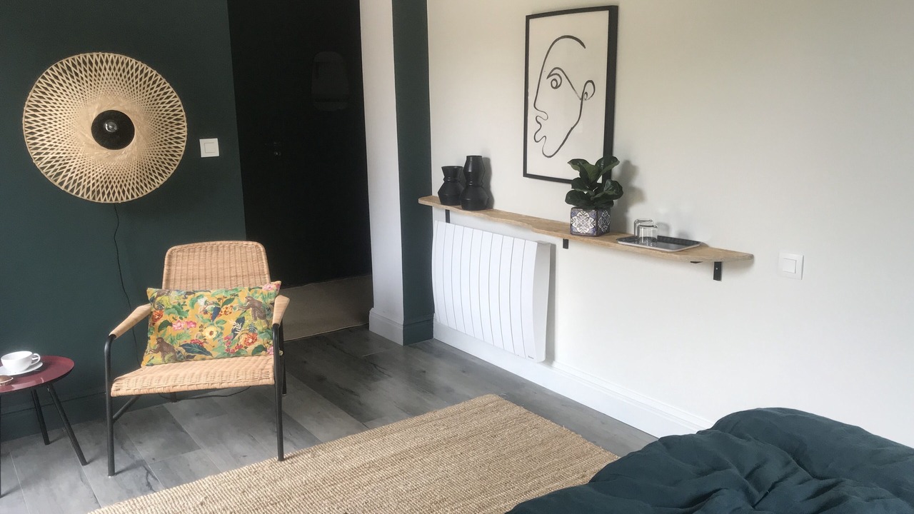 Photo of Bedroom in Saint-Loubes