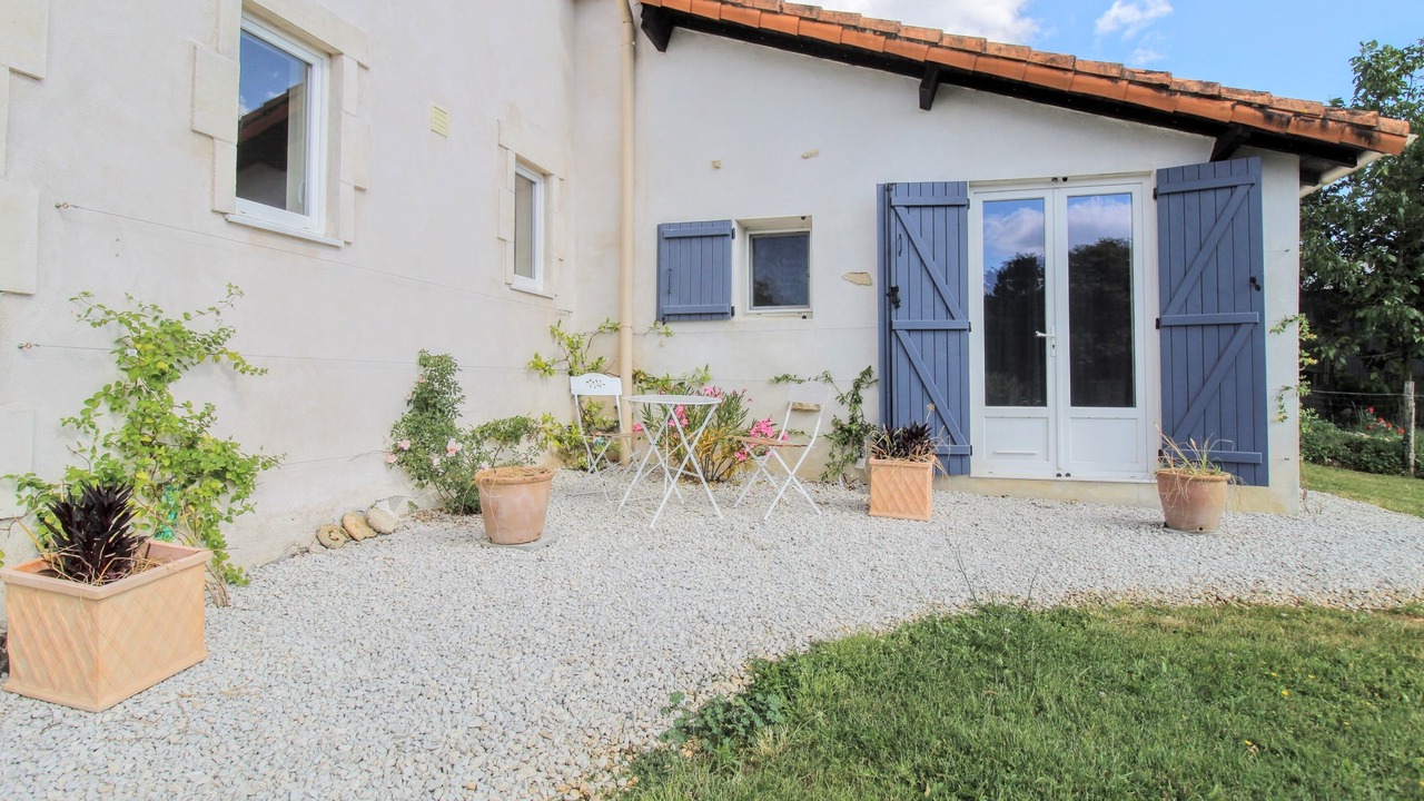 Photo of Outdoor in Saint-Coutant