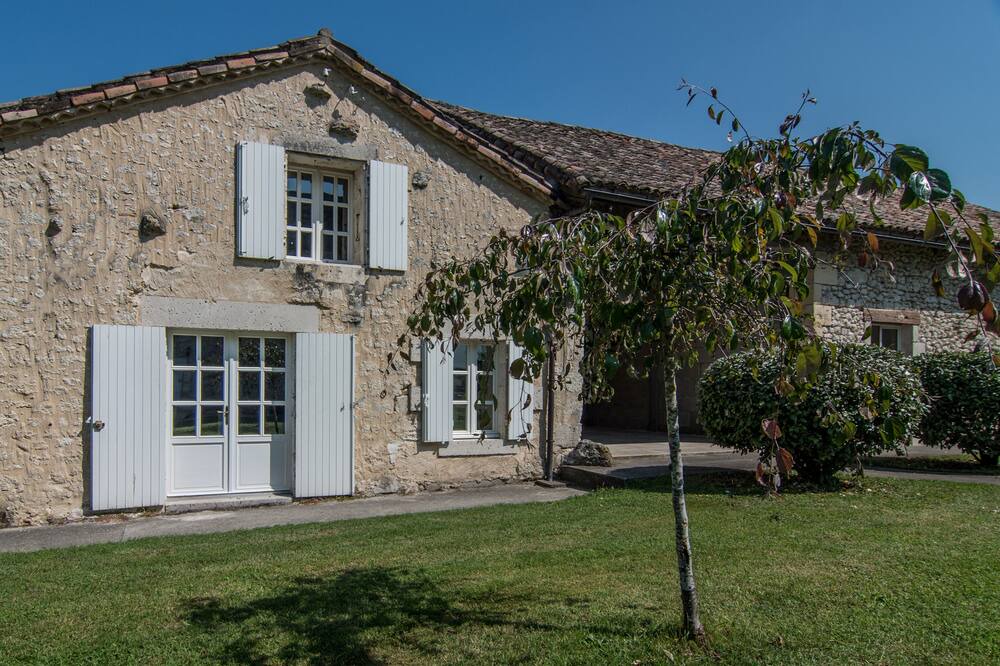 Photo of Outdoor in Issigeac