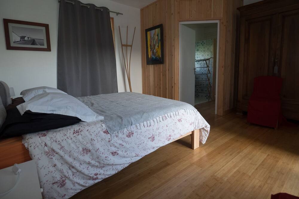 Photo of Bedroom in Bazadais